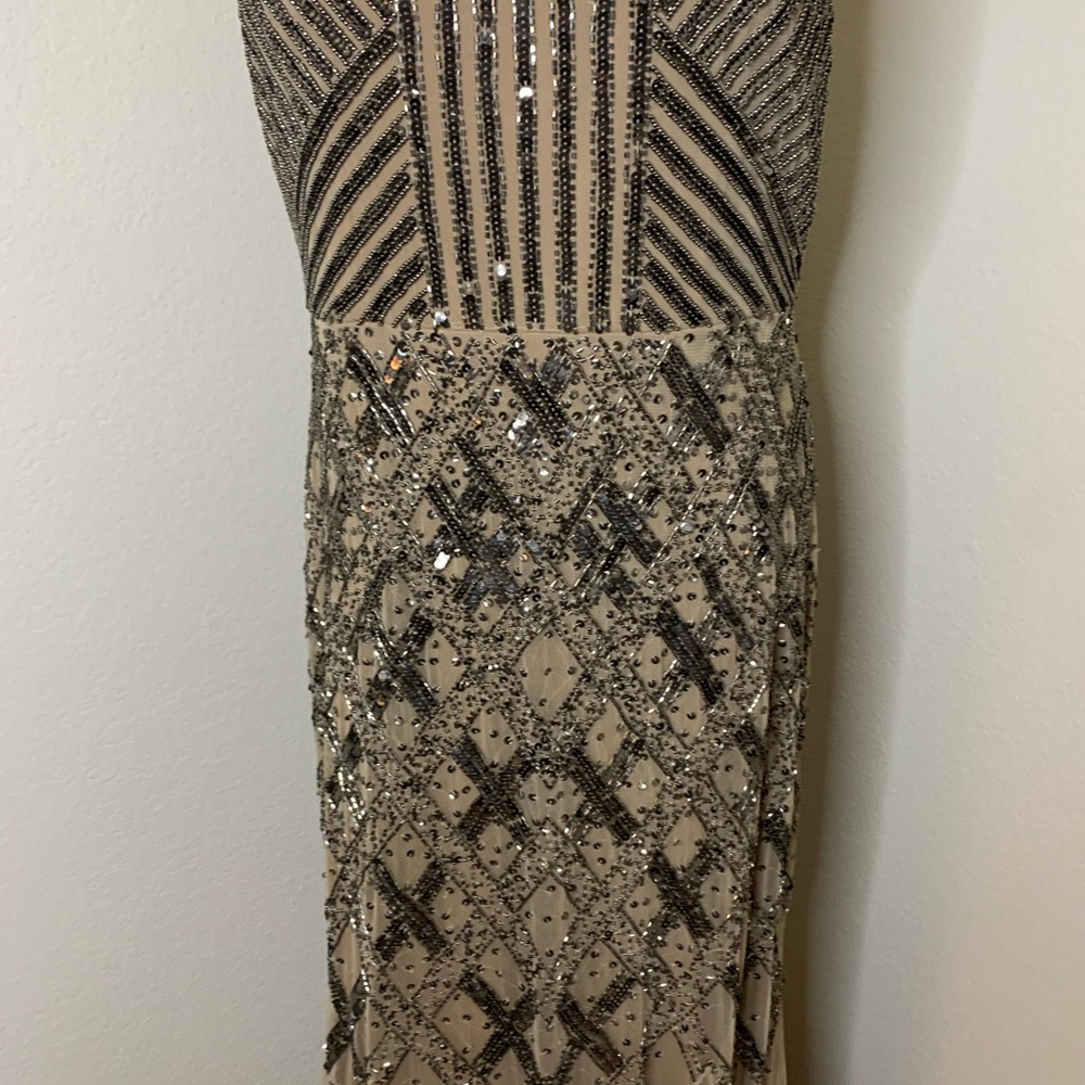 Adrianna Papell Cap Sleeve Beaded Gatsby Gown - Picture 6 of 16
